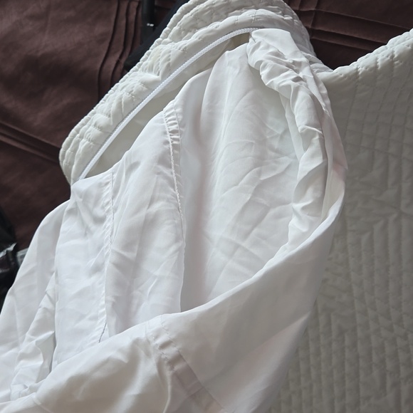 White quilted jacket. Women's size L - Picture 10 of 14
